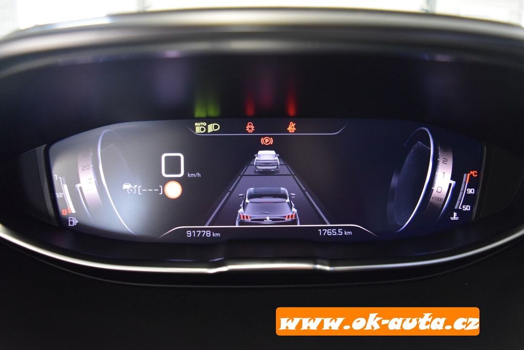 Peugeot 5008 MPV 1,5 l 96 kw