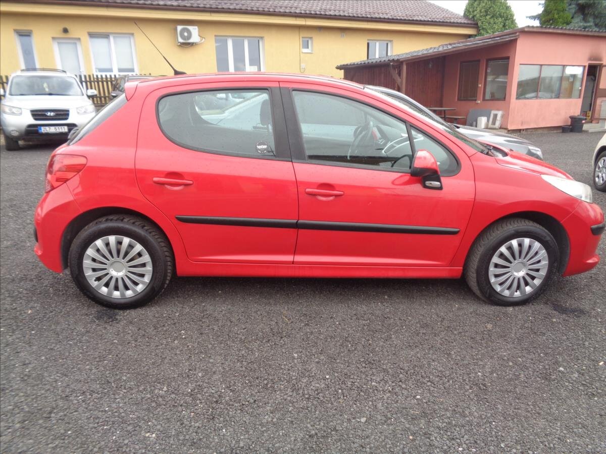 Peugeot 207 Hatchback 1,4 l 65 kw