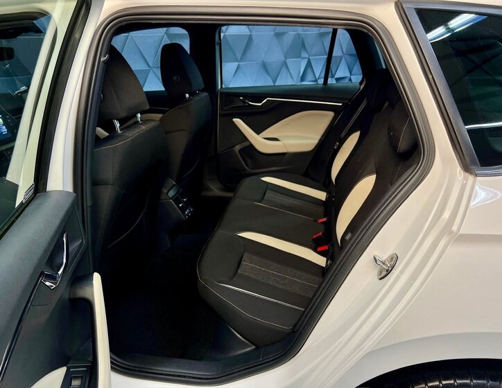 Škoda Kamiq SUV / Terénní 1,5 l 110 kw