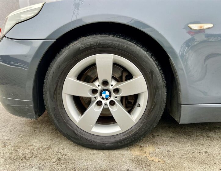 BMW Řada 5 Kombi 2,0 l 120 kw