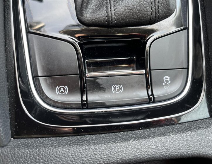 Škoda Karoq SUV / Terénní 2,0 l 110 kw