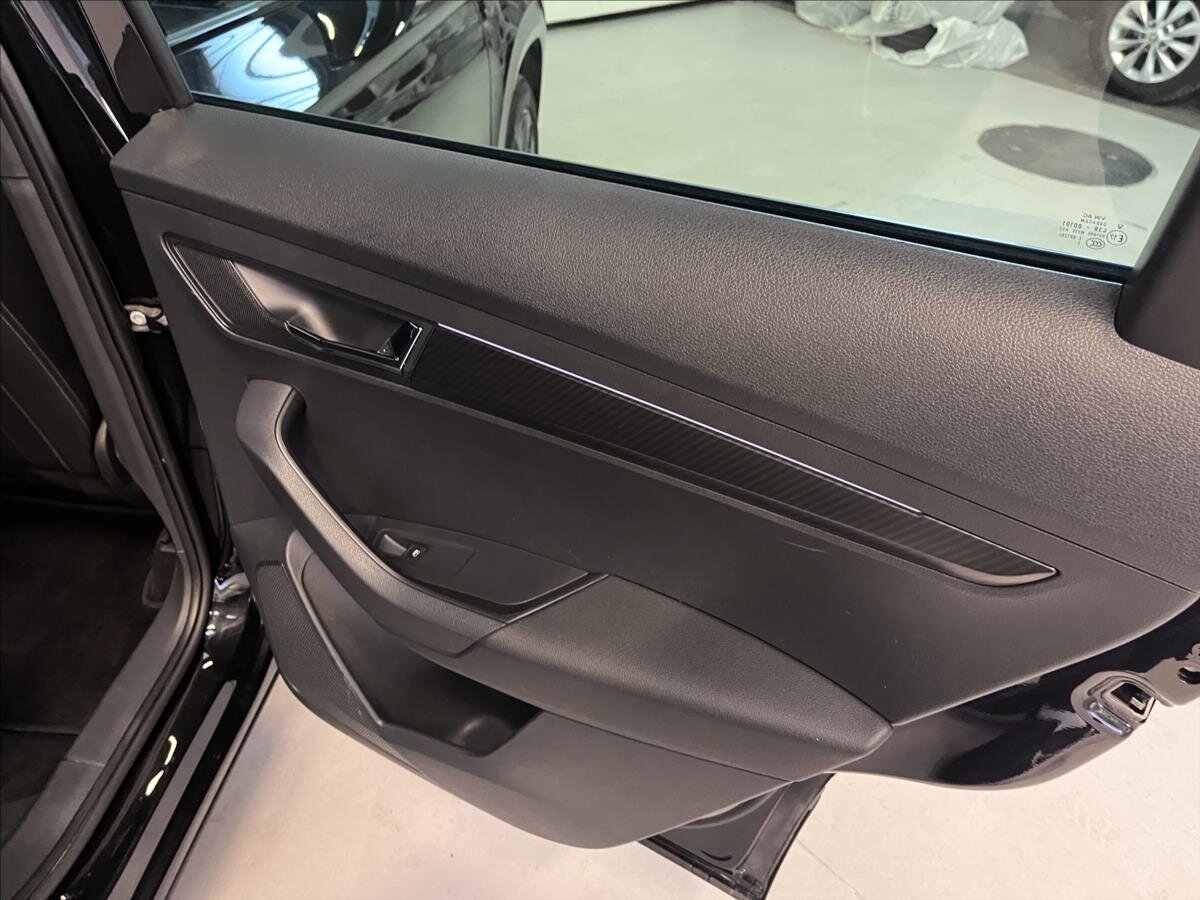 Škoda Karoq SUV / Terénní 1,5 l 110 kw