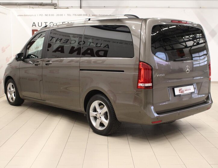 Mercedes-Benz Třídy V Kombi 2,1 l 140 kw