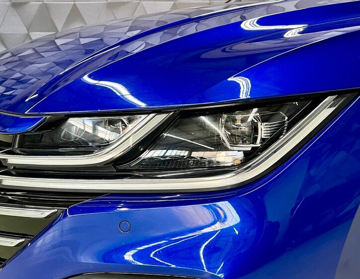 Volkswagen Arteon Liftback 2,0 l 206 kw