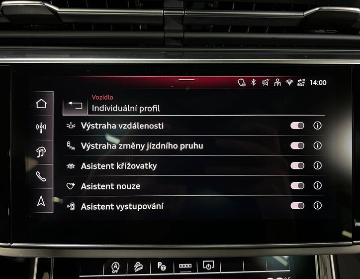 Audi Q8 SUV / Terénní 3,0 l 210 kw