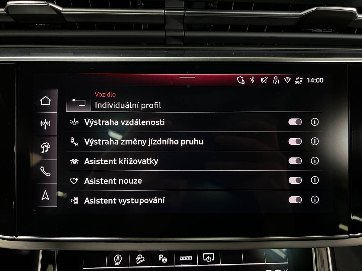 Audi Q8 SUV / Terénní 3,0 l 210 kw