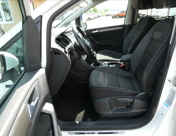 Volkswagen Touran MPV 1,4 l 110 kw