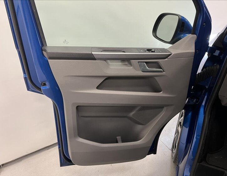 Volkswagen Caravelle Kombi 2,0 l 110 kw