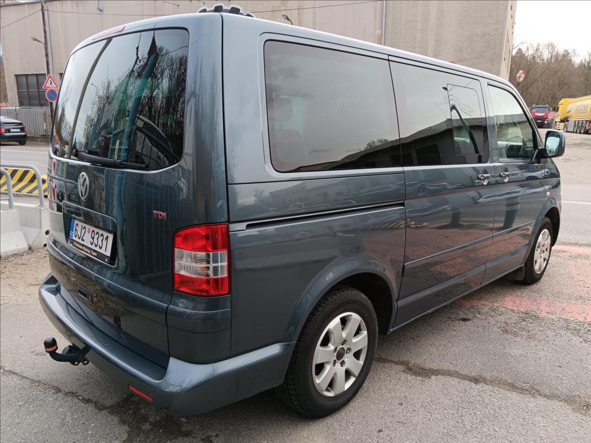 Volkswagen Multivan MPV 2,5 l 128 kw