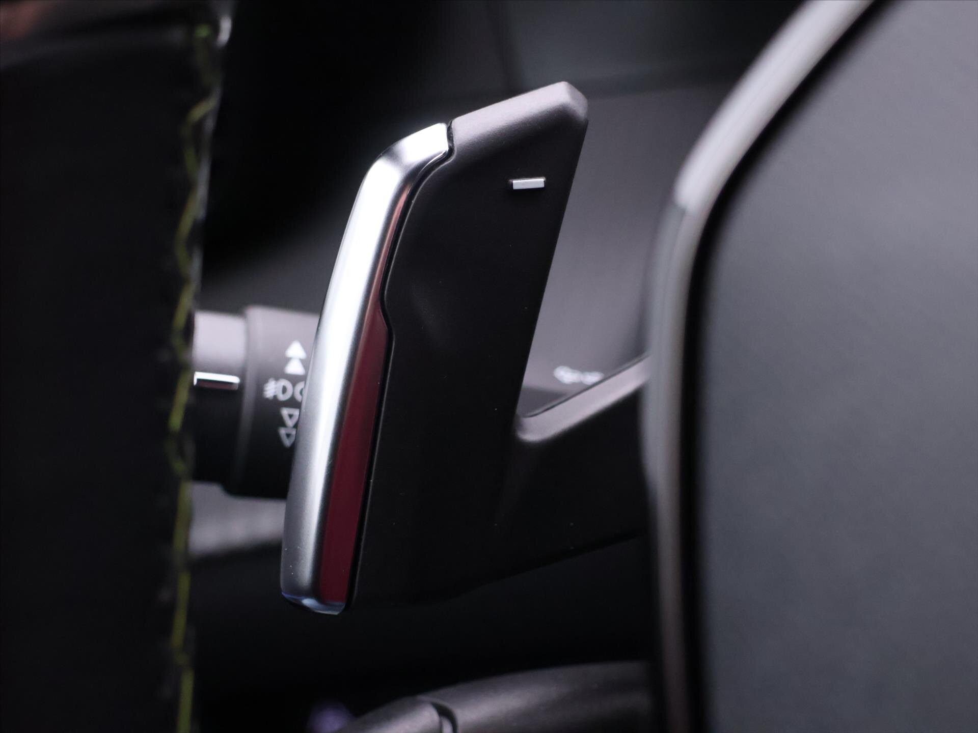 Peugeot 2008 SUV / Terénní 1,2 l 96 kw