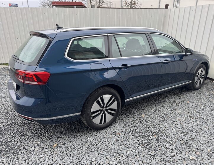 Volkswagen Passat 13