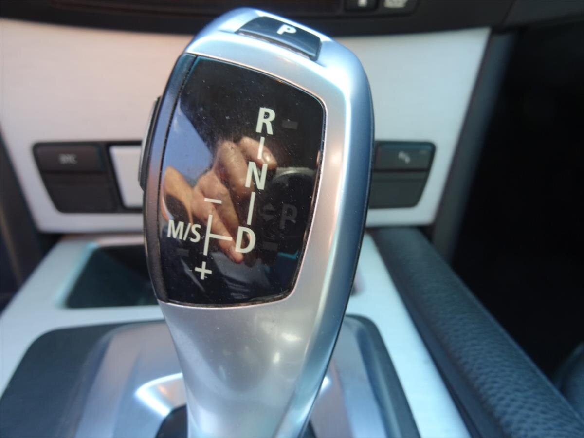 BMW Řada 5 Kombi 3,0 l 173 kw