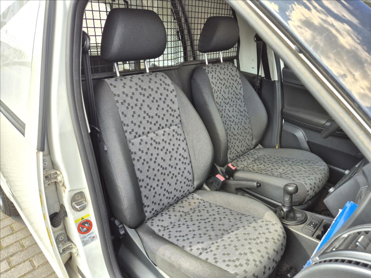 Škoda Praktik Skříň 1,6 l 66 kw