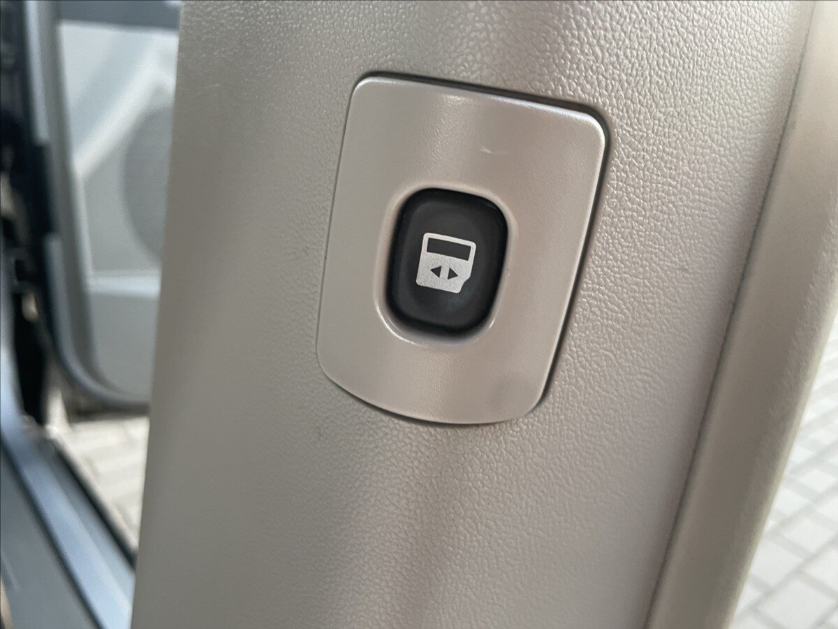 Chrysler Town & Country MPV 3,8 l 142 kw