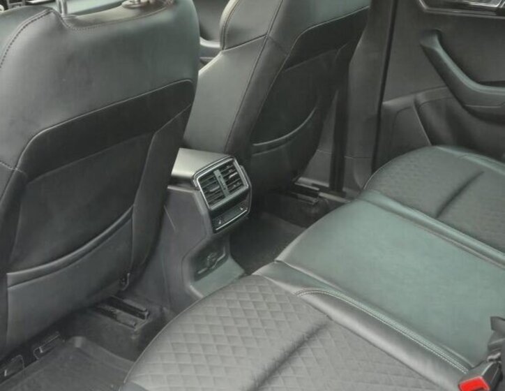 Škoda Karoq SUV 0,0 0