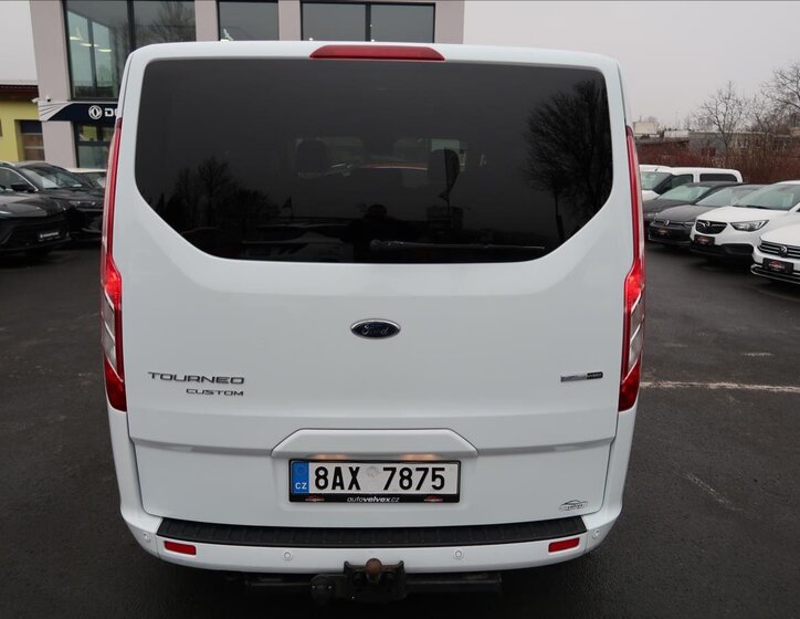 Ford Tourneo Custom MPV 2,0 l 96 kw