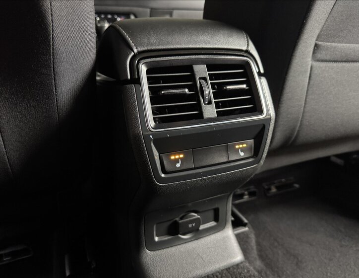 Škoda Karoq SUV / Terénní 1,5 l 110 kw