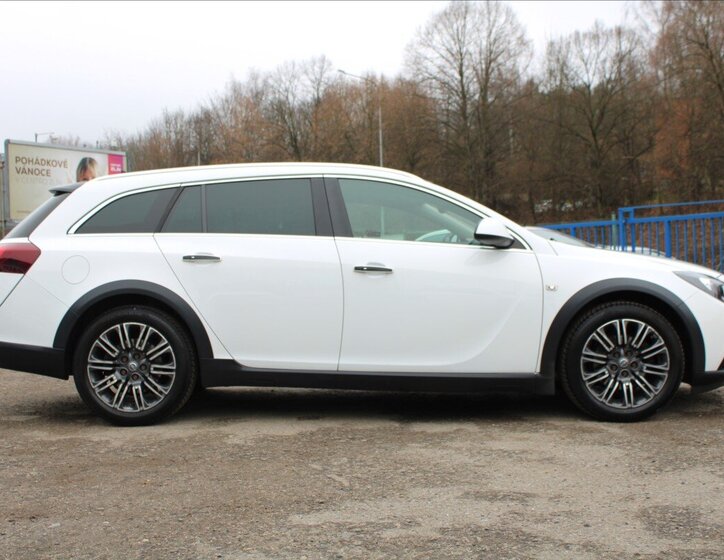 Opel Insignia 4