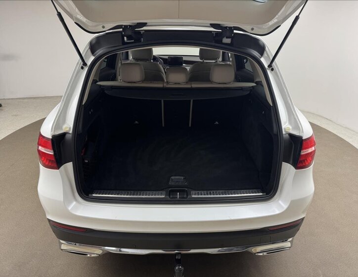 Mercedes-Benz GLC 52