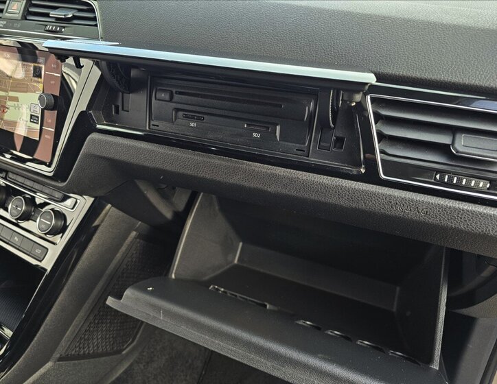 Volkswagen Touran Kombi 1,4 l 110 kw