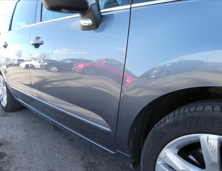 Peugeot 5008 MPV 1,6 l 115 kw