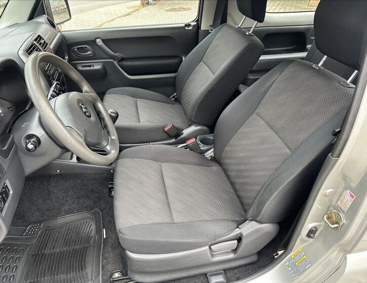 Suzuki Jimny Ostatní 1,3 l 63 kw