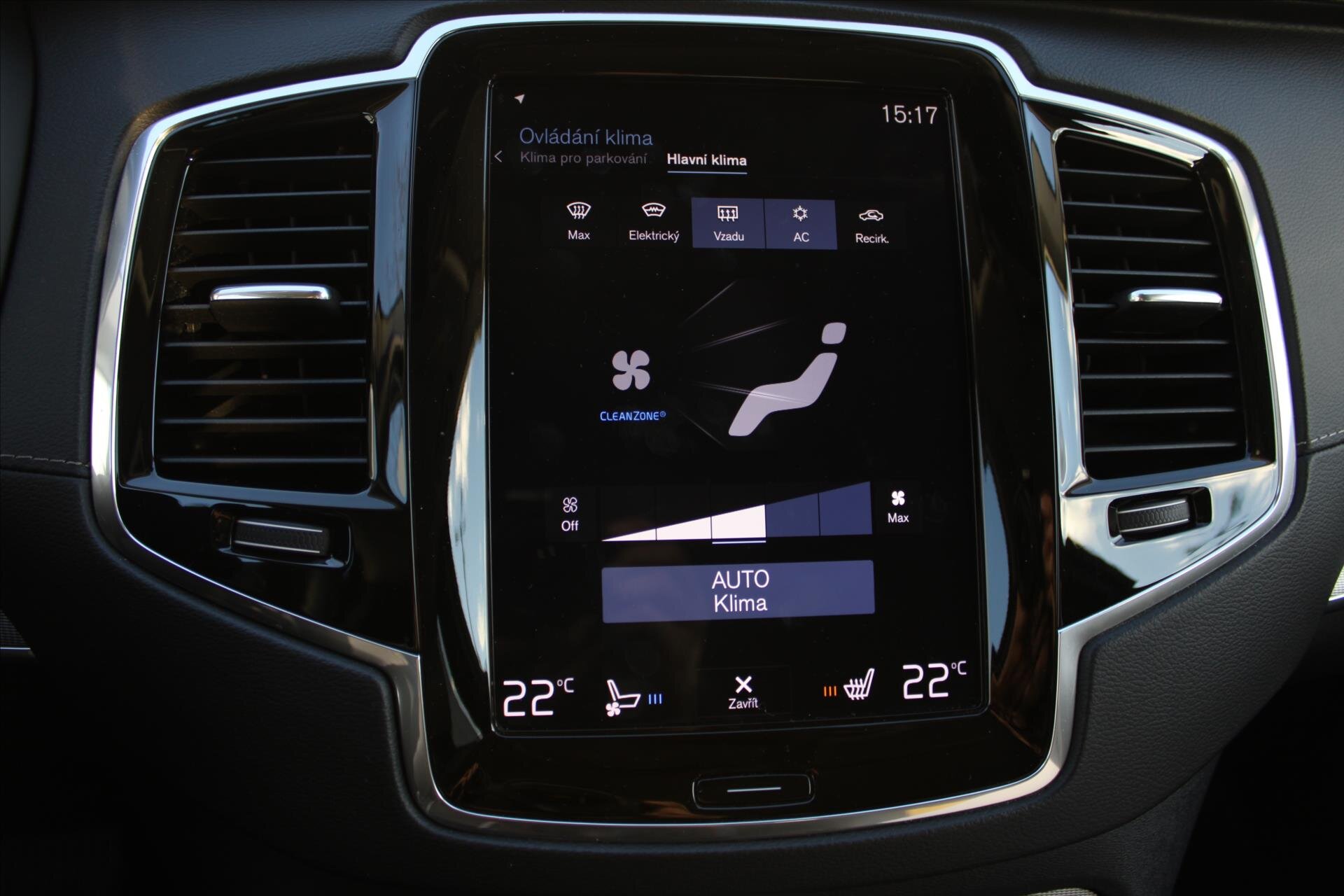 Volvo XC90 SUV / Terénní 2,0 l 173 kw