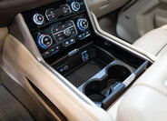 GMC Yukon SUV / Terénní 6,2 l 313 kw