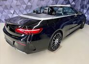 Mercedes-Benz Třídy E 12