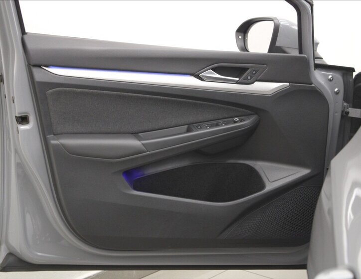 Volkswagen Golf Kombi 1,5 l 96 kw