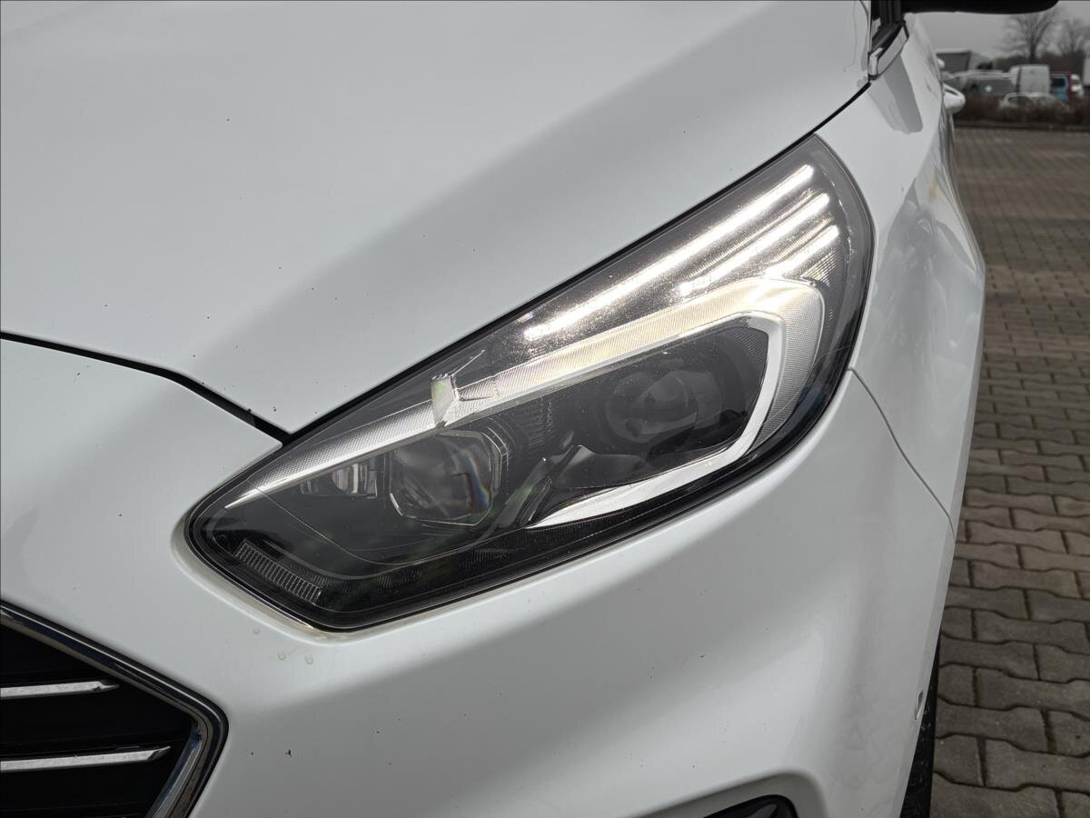 Ford S-MAX MPV 2,5 l 140 kw