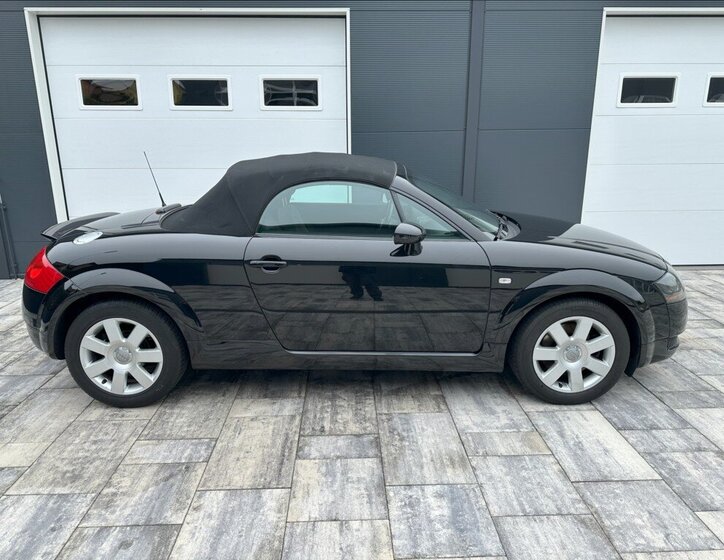 Audi TT 4