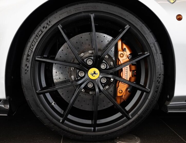 Ferrari 488 Kupé 3,9 l 530 kw