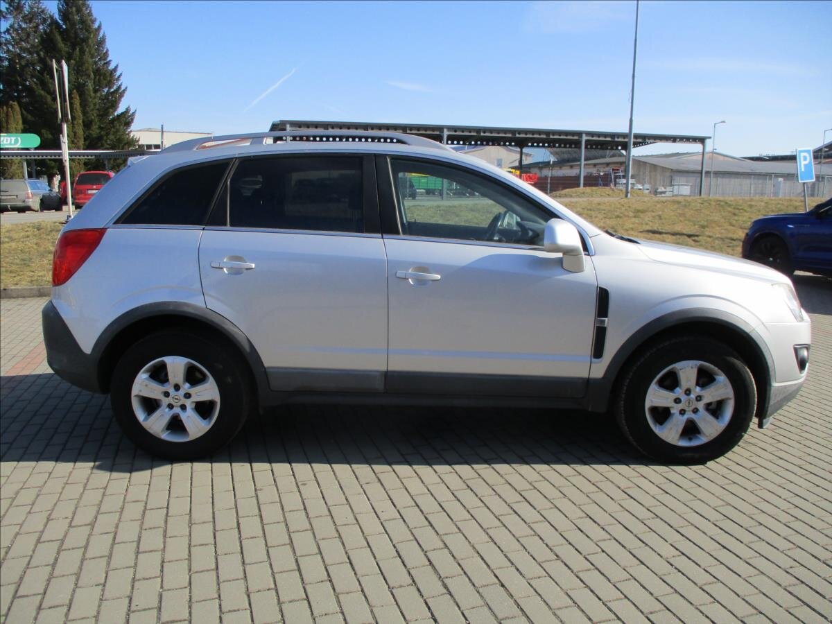 Opel Antara SUV / Terénní 2,2 l 120 kw