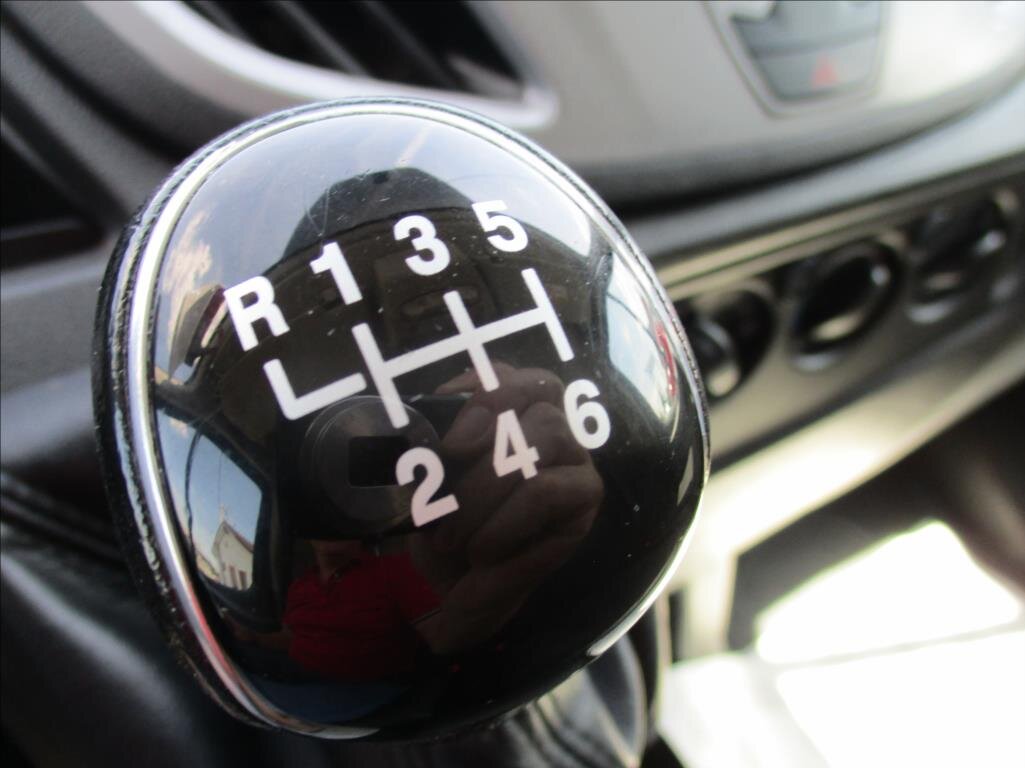 Ford Transit Skříň 2,0 l 96 kw