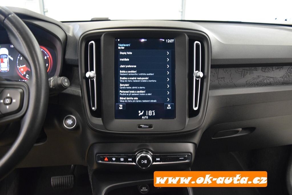 Volvo XC40 SUV / Terénní 0,0 95 kw