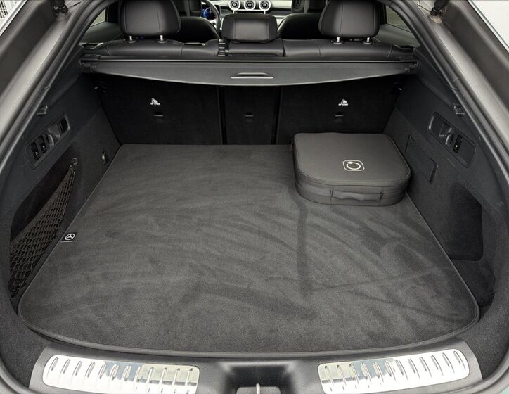 Mercedes-Benz GLC SUV 2,0 l 145 kw