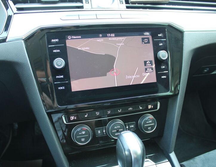 Volkswagen Passat 12