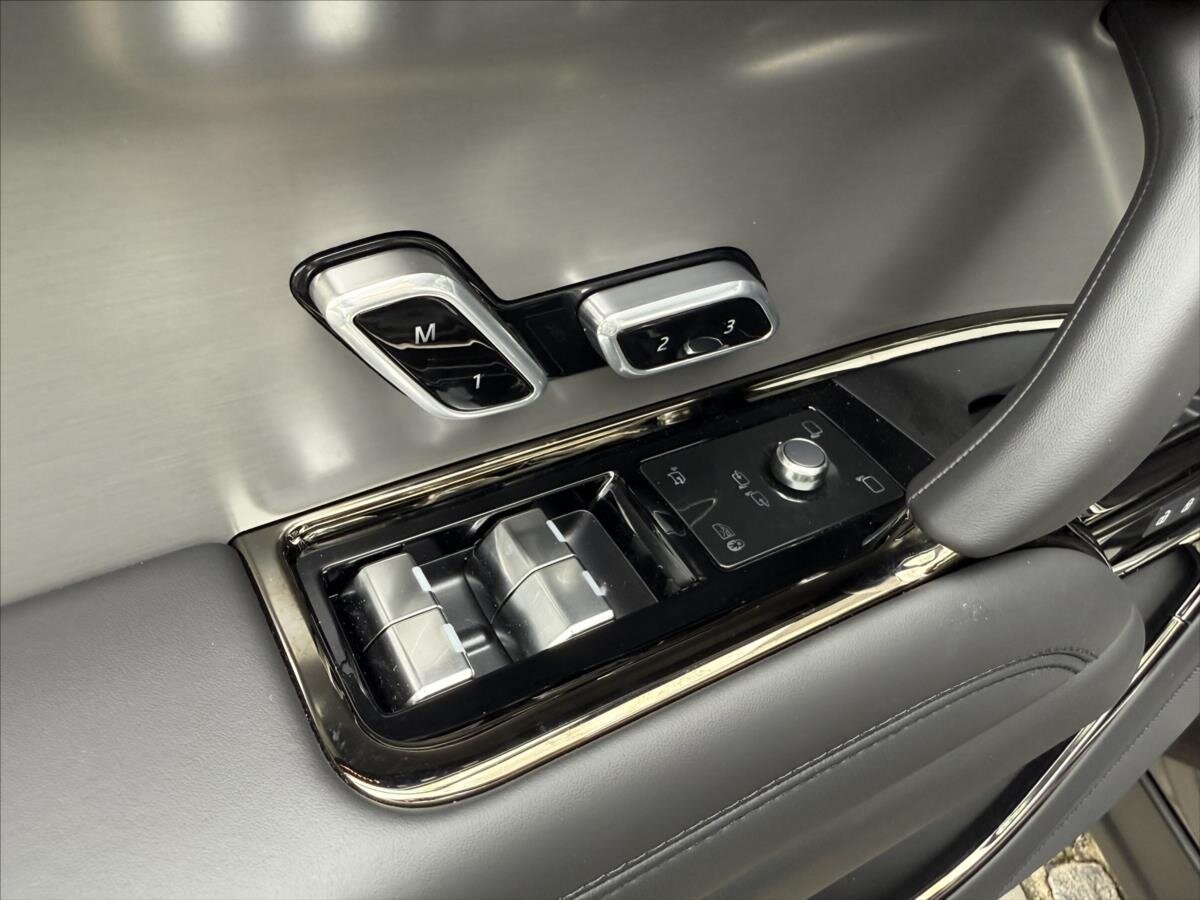 Land Rover Range Rover Sport SUV / Terénní 3,0 l 184 kw