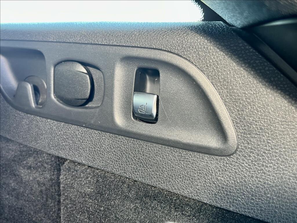 Mercedes-Benz Třídy E Kombi 2,0 l 143 kw