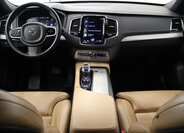 Volvo XC90 SUV / Terénní 2,0 l 173 kw