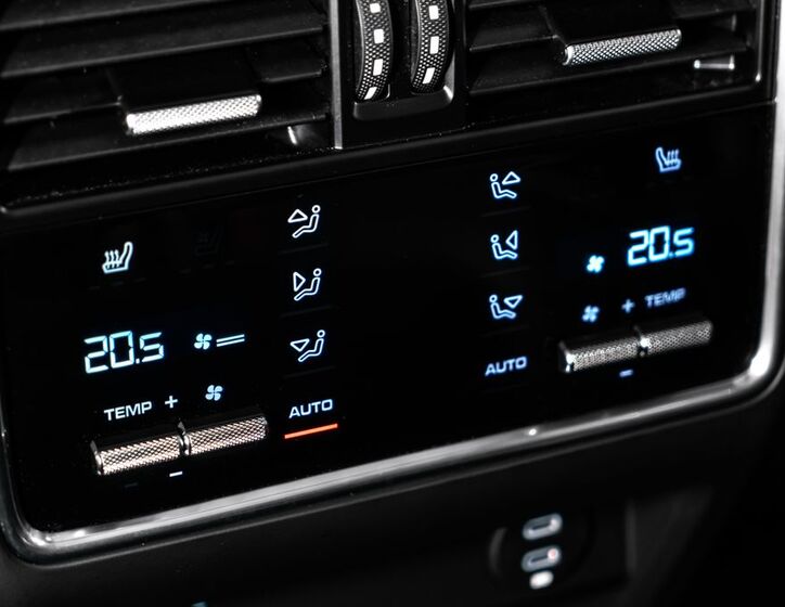 Porsche Cayenne SUV 4,0 l 338 kw