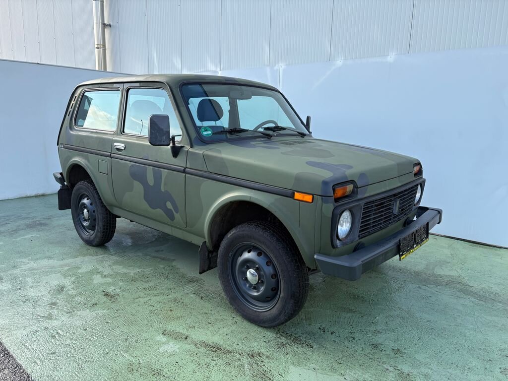 Lada Niva SUV / Terénní 1,7 l 60 kw