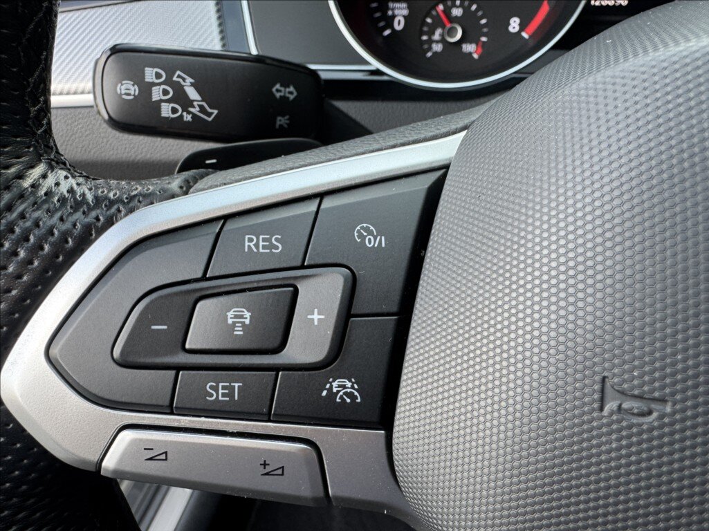 Volkswagen Passat Kombi 1,5 l 110 kw