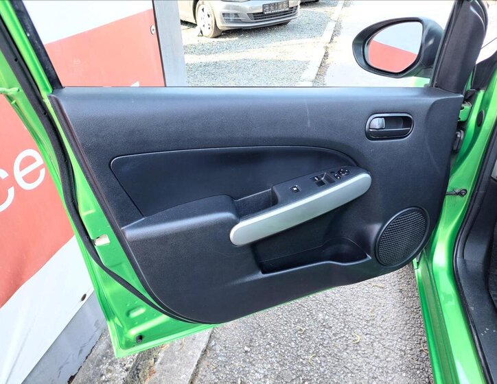 Mazda 2 Hatchback 1,3 l 55 kw