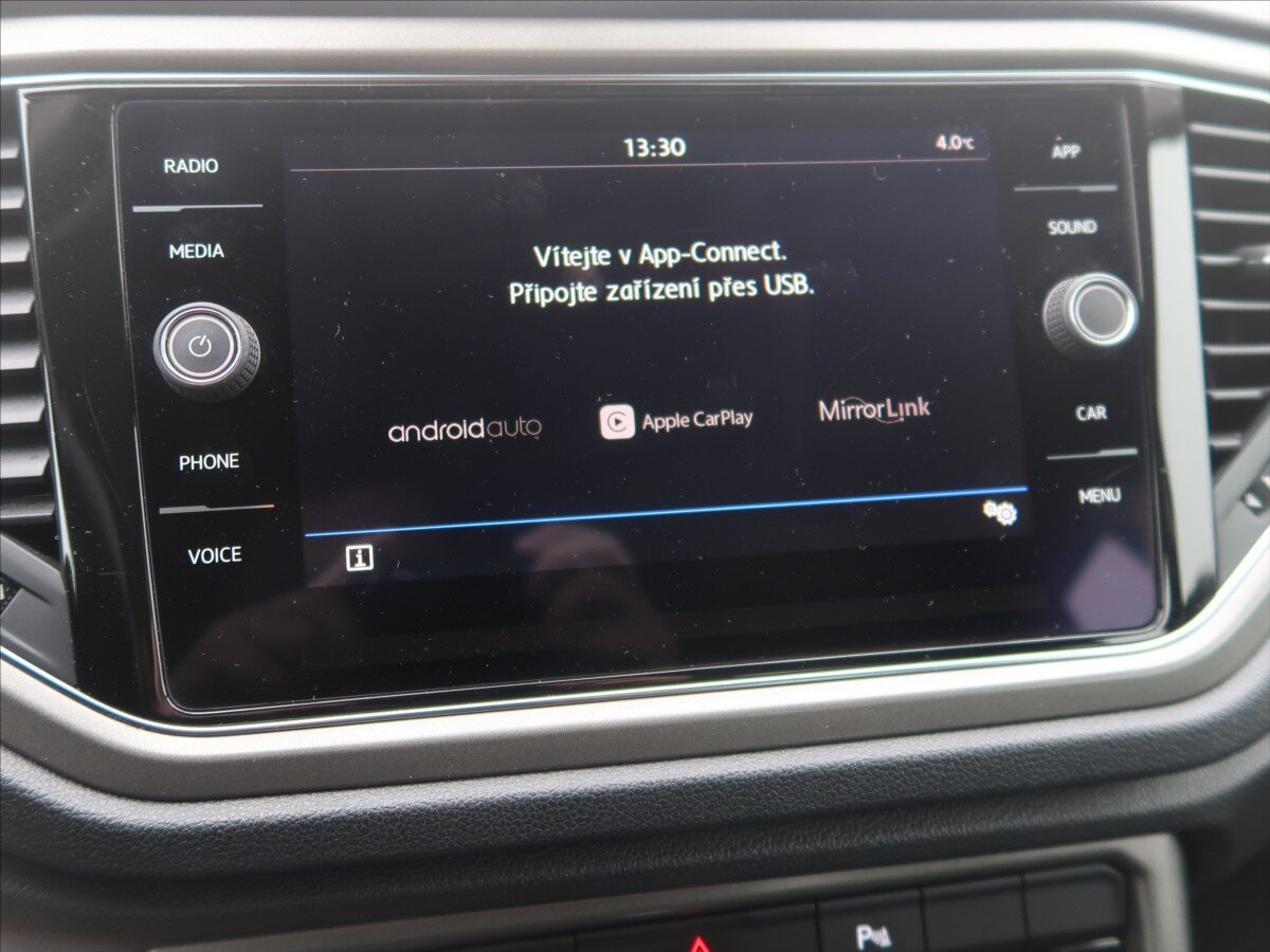 Volkswagen T-Roc SUV 1,5 l 110 kw