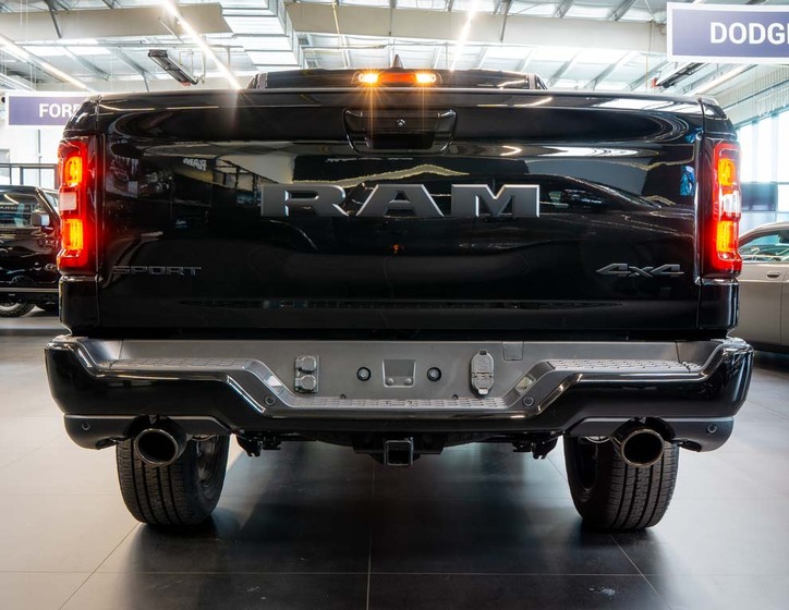 Dodge RAM 4