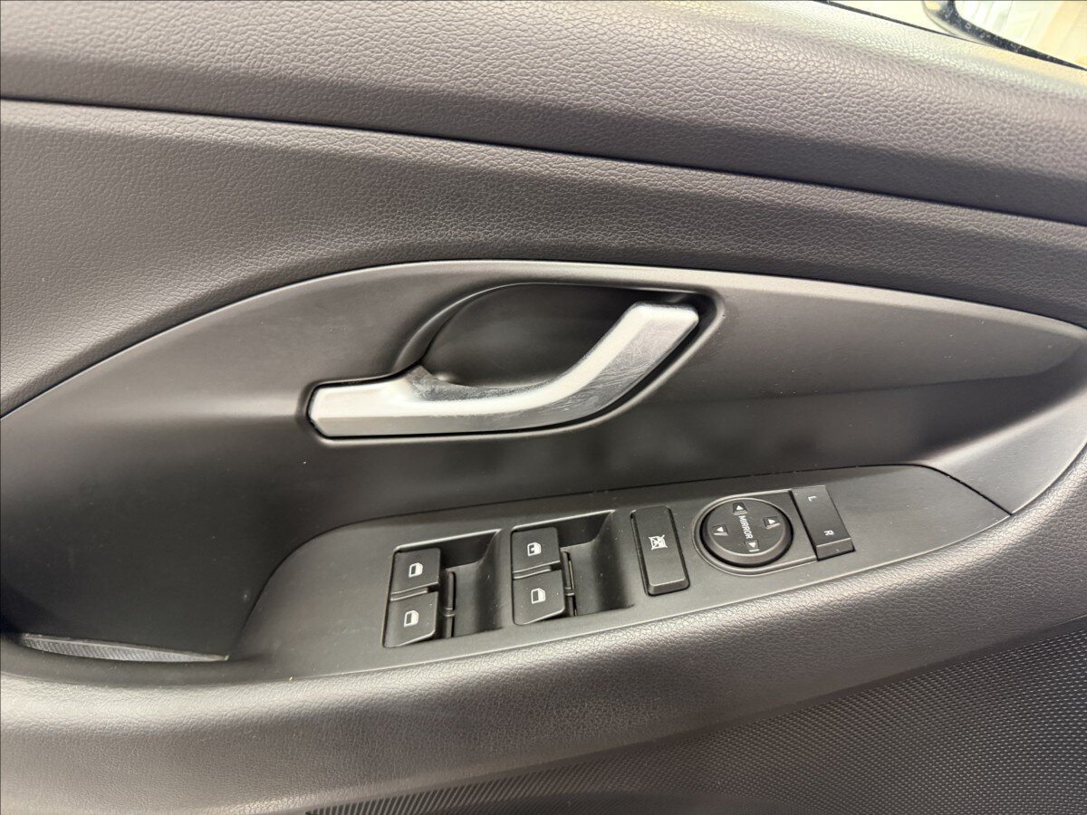 Hyundai i30 Hatchback 998,0 88 kw