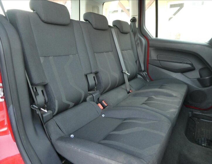 Ford Tourneo Connect 19