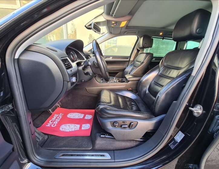 Volkswagen Touareg SUV 4,1 l 250 kw